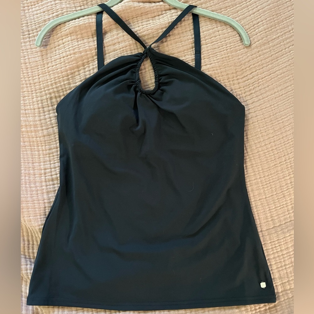 Fabletics keyhole halter tank